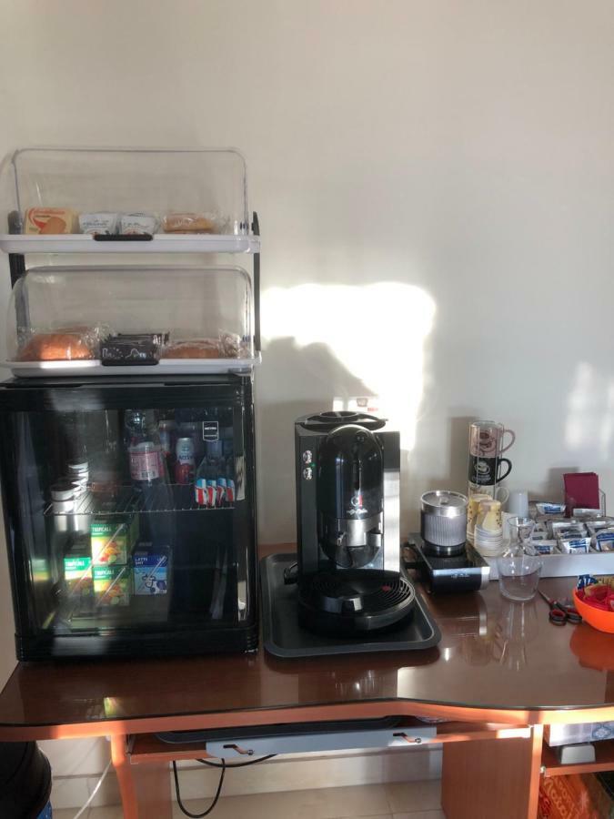 فندق A Colazione Da Tiffany بيزا المظهر الخارجي الصورة